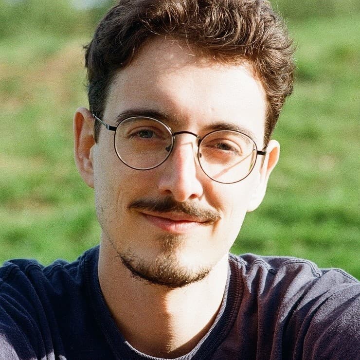 Portrait of Julien Desautels